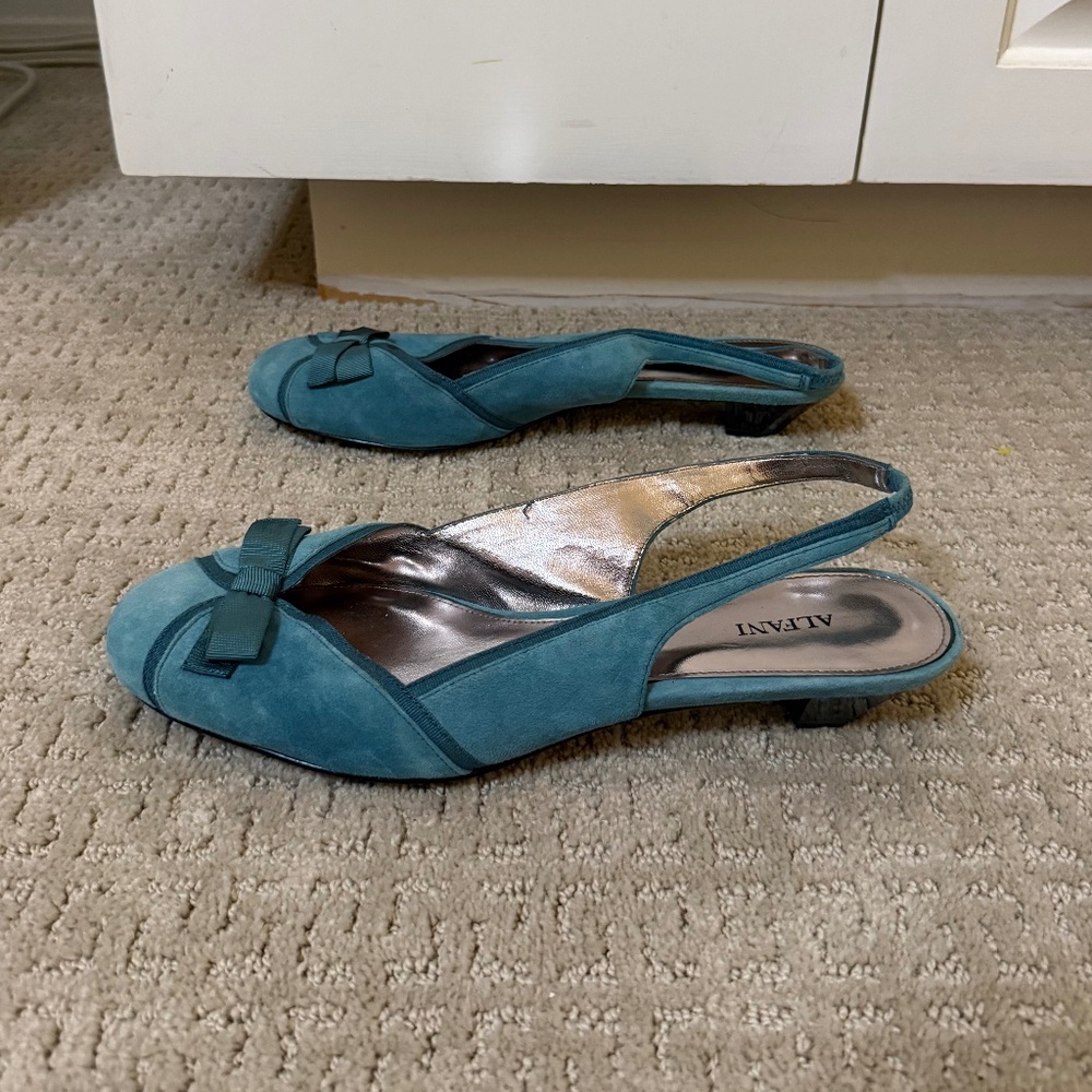 Alfani Teal Suede Slingback Kitten Heels Bow Detail (Size 10) - Picture 3 of 8